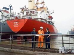 江陰海關駐廠監管力促全國重點修船企業發展